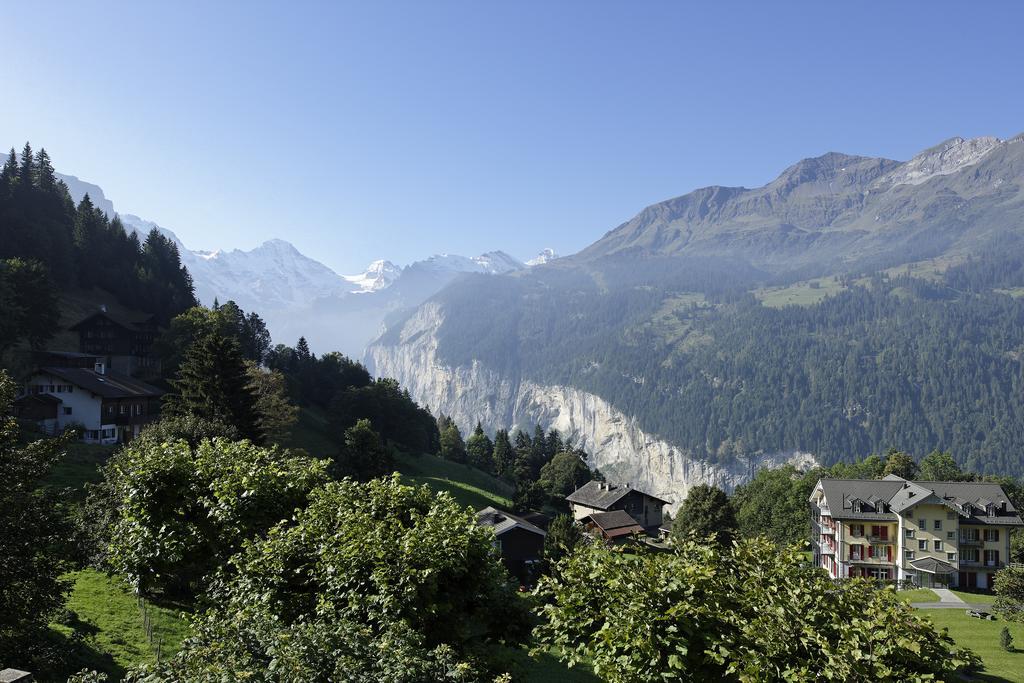 Chambre Double Supérieure avec Balcon et Vue sur la Montagne